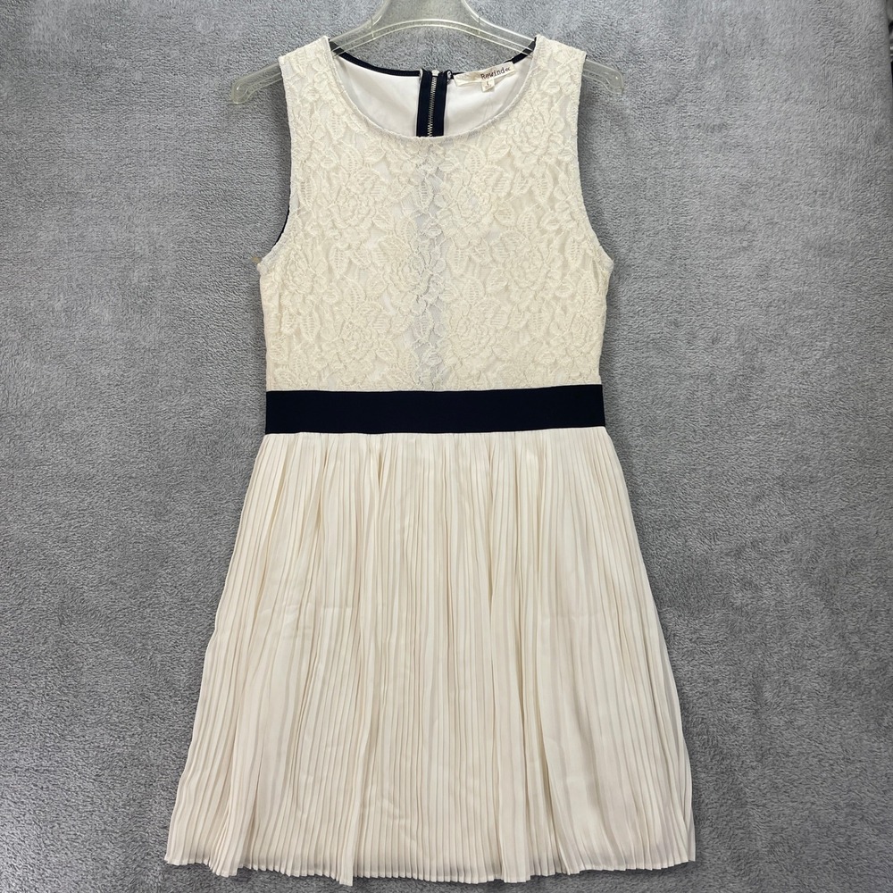 Rewind Dress Women L Ivory Sleeveless Lace Pleated Fit & Flare